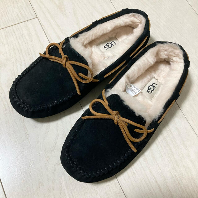 UGG(アグ)の[アグ] ムートンモカシン DAKOTA ダコタ レディースの靴/シューズ(スリッポン/モカシン)の商品写真