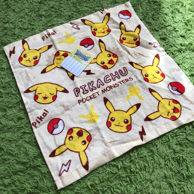 ①ポケモン　ハンドタオル　新品