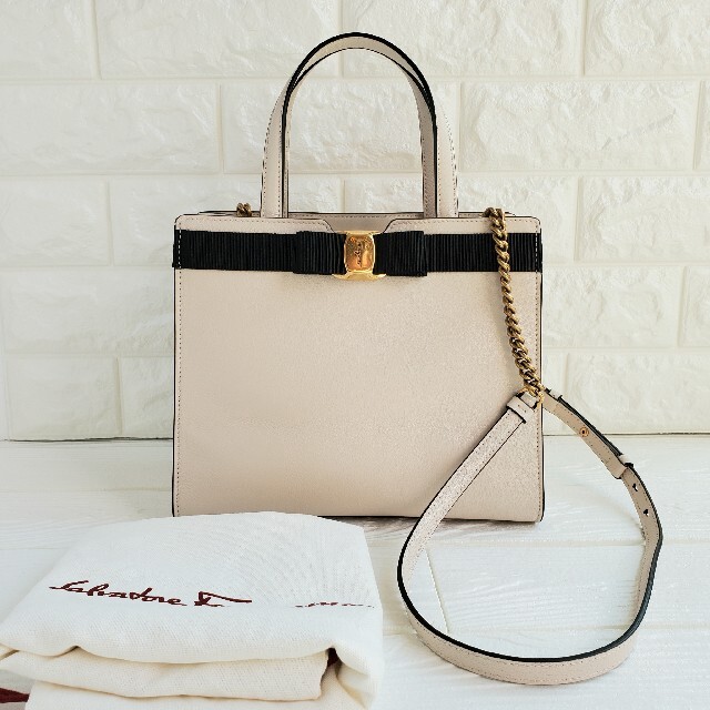 全てのアイテム - Ferragamo Salvatore サルヴァトーレ・フェラガモ