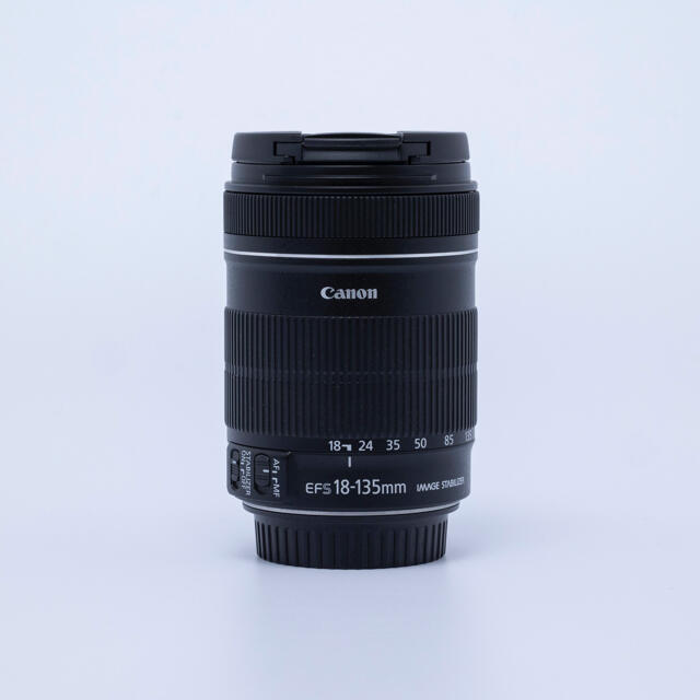 Canon(キヤノン)のCanonズームレンズEF-S 18-135mm F3.5-5.6 IS スマホ/家電/カメラのカメラ(レンズ(ズーム))の商品写真