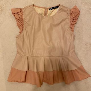 ザラ(ZARA)のZARA♡ 一回着用　フリルペプラムトップス(シャツ/ブラウス(半袖/袖なし))