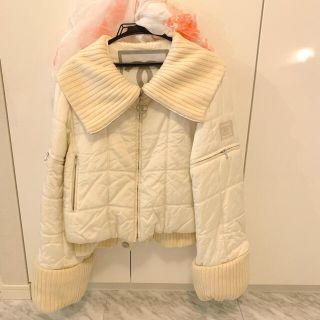 希少 CHANEL】ダウンジャケット レッド 赤 デカココ ココボタン 【翌日