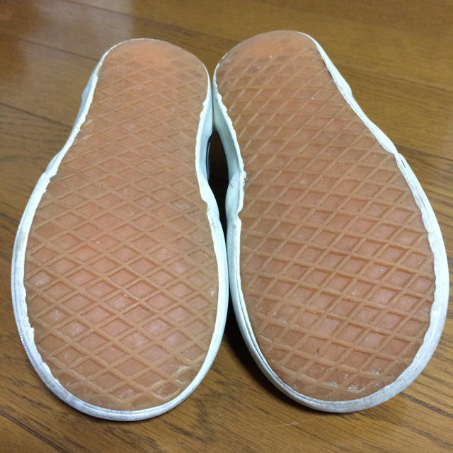 VANS(ヴァンズ)のVANS kidsスリッポン キッズ/ベビー/マタニティのキッズ靴/シューズ(15cm~)(スニーカー)の商品写真