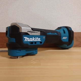 マキタ(Makita)のマキタ　18V　新品　充電式マルチツール　TM52D(工具/メンテナンス)