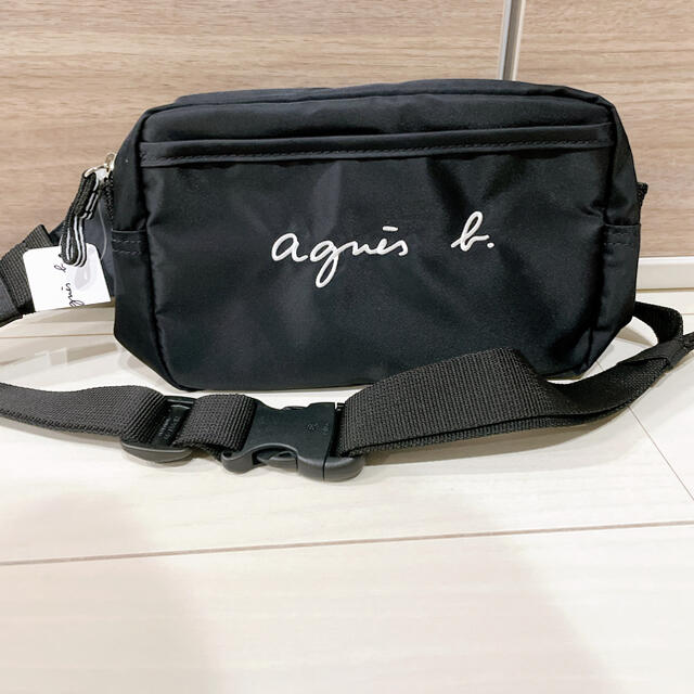 agnes b.(アニエスベー)のアニエスベー   ロゴ　ボディバッグ　ショルダー　ウエストポーチ レディースのバッグ(ボディバッグ/ウエストポーチ)の商品写真