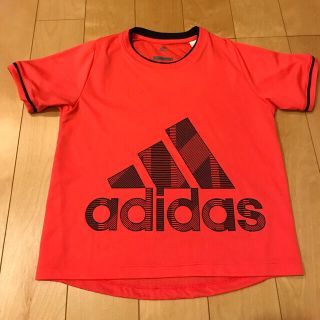 アディダス(adidas)のadidas　Tシャツ　130cm(Tシャツ/カットソー)