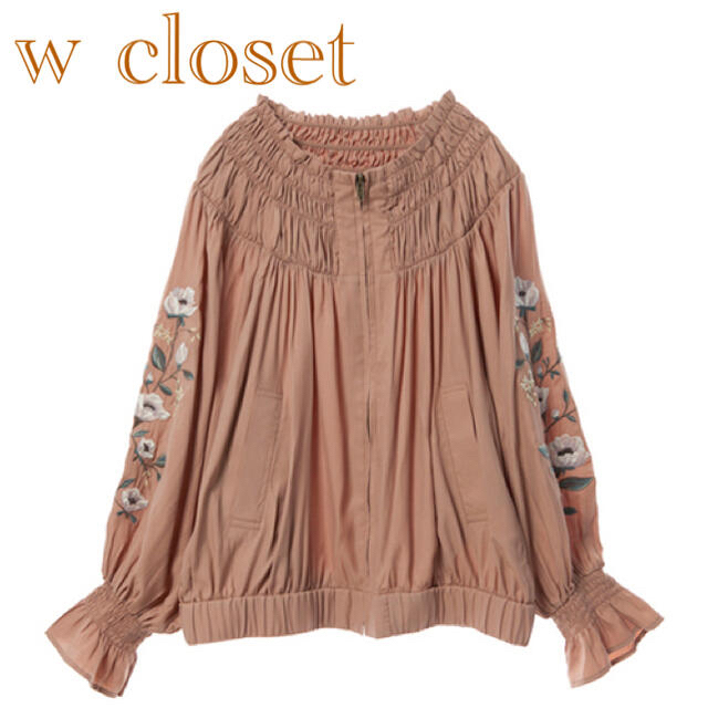 w closet(ダブルクローゼット)のw closet ダブルクローゼット 袖刺繍入りギャザーブルゾン レディースのジャケット/アウター(ブルゾン)の商品写真