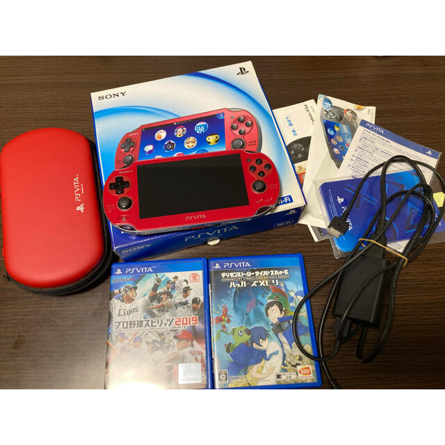 PlayStation®Vita ブラック pch-1000 ソフト2つ付き