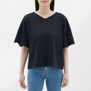 ジーユー(GU)の新品タグ付き　GU フリルスリーブT(Tシャツ(半袖/袖なし))