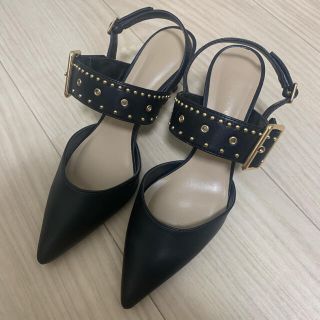 チャールズアンドキース(Charles and Keith)のCHARLES&KEITH パンプス　スタッズ スリングバックヒール(ハイヒール/パンプス)