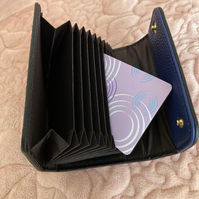 カードケース　ネイビーブルー レディースのファッション小物(名刺入れ/定期入れ)の商品写真