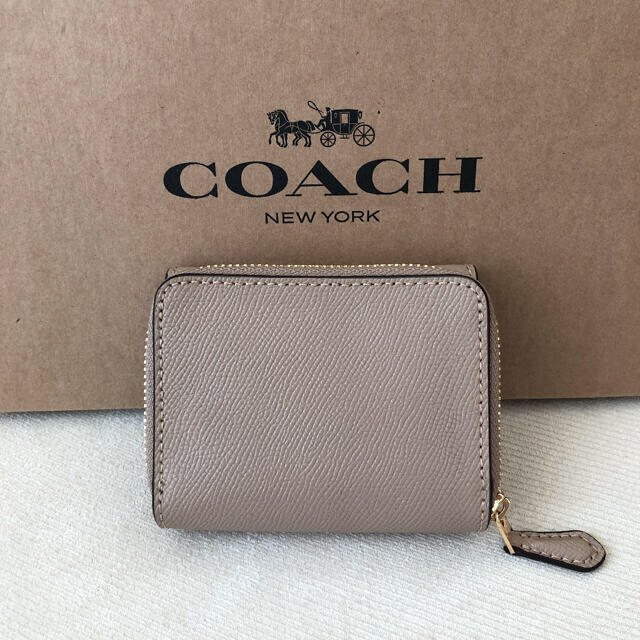 COACH(コーチ)の新品★COACH コーチ レザー 三つ折り財布 ベージュ／トープIMTAU  レディースのファッション小物(財布)の商品写真