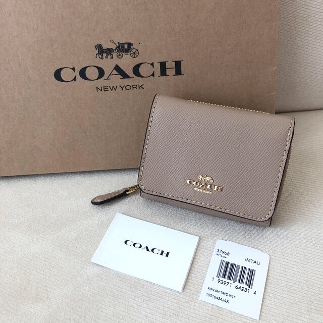 COACH(コーチ)の新品★COACH コーチ レザー 三つ折り財布 ベージュ／トープIMTAU  レディースのファッション小物(財布)の商品写真