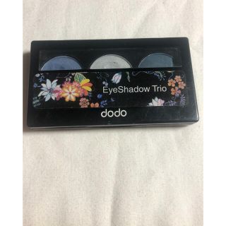 ドド(dodo)のdodo（ドド）　アイシャドウトリオ　eyeshadow trio ブルー(アイシャドウ)