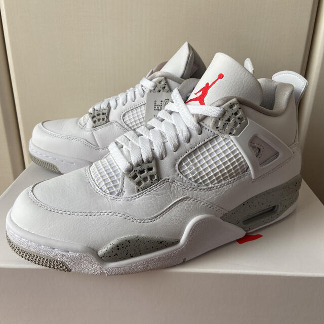 新品未使用　AIR JORDAN4 TECH WHITE