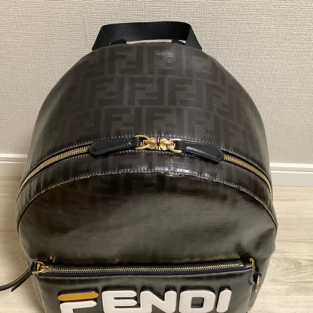 FENDI × FILA限定コラボ】バックパック FENDI紙袋付き バッグ FENDI × FILA限定コラボ】バックパック FENDI紙袋付き バッグ