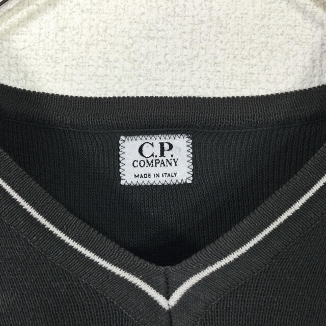 C.P. Company(シーピーカンパニー)の【イタリア製】シーピーカンパニー/C.P.COMPANY ニット セーター　灰色 メンズのトップス(ニット/セーター)の商品写真