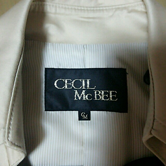 CECIL McBEE(セシルマクビー)のｾｼﾙ★ﾄﾚﾝﾁ ﾃﾗｰﾄﾞ ｾｯﾄ レディースのジャケット/アウター(トレンチコート)の商品写真