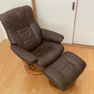 エコーネス 茶色 EKORNES オットマン付(リクライニングソファ)