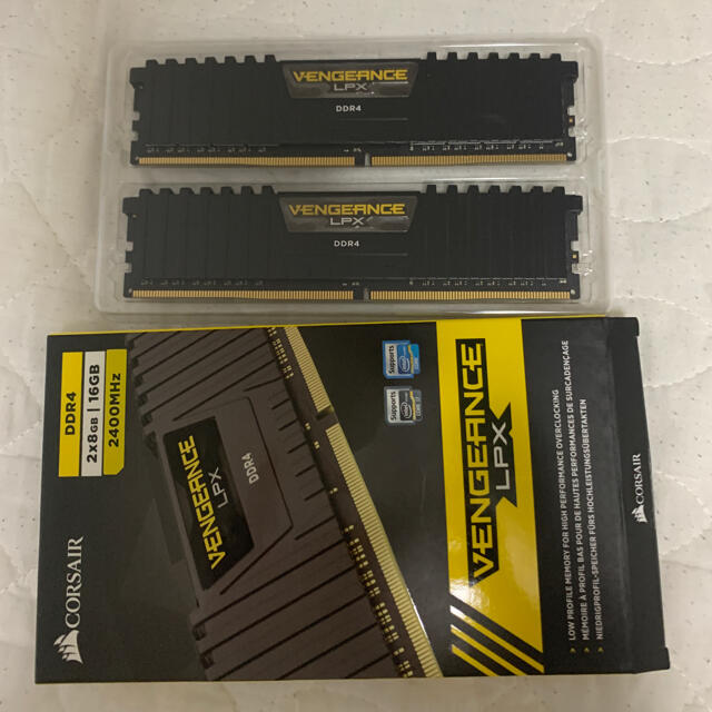 DDR4-2400 Corsairメモリ 8G×2 - PCパーツ