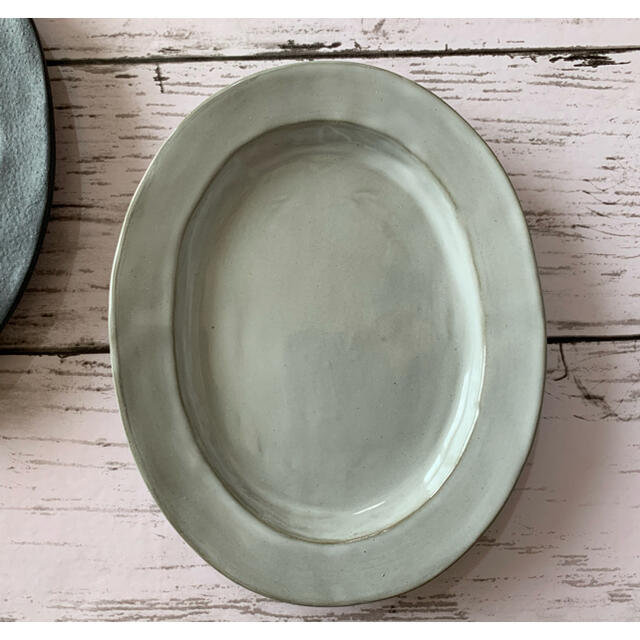 リムオーバル皿 マット黒&ツヤ白4枚 小皿 美濃焼オシャレ陶器 副菜皿デザート皿
