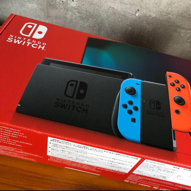 家庭用ゲーム機本体「Nintendo Switch JOY-CON(L) ネオンブルー/(R)ネオ