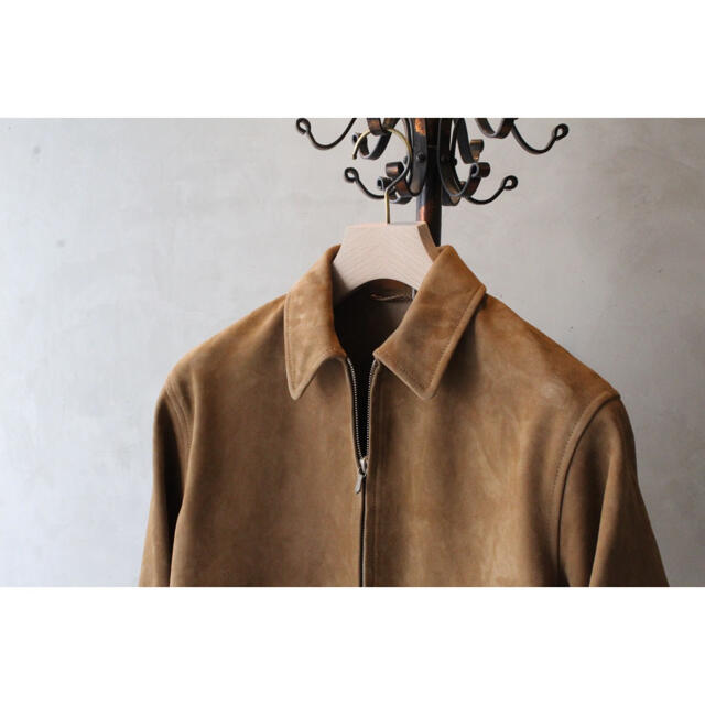 COMOLI(コモリ)のcomoli ゴートスキンスウェードジャケット 15ss メンズのジャケット/アウター(ブルゾン)の商品写真