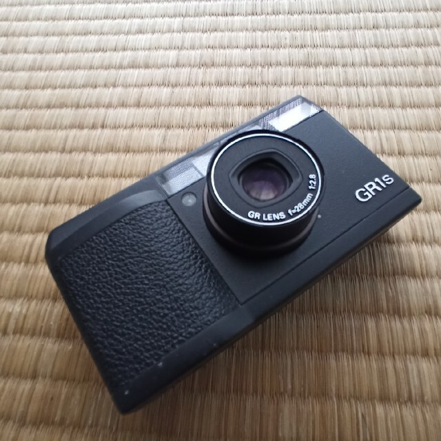 ジャンク品　RICOH GR1s スマホ/家電/カメラのカメラ(フィルムカメラ)の商品写真