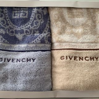 ジバンシィ(GIVENCHY)の⭐️新品未使用⭐️ジバンシィ⭐️バスタオル　2枚⭐️(タオル/バス用品)