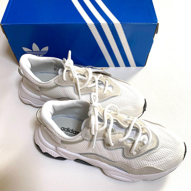 アディダス OZWEEGO 23センチ 新品未使用 ドゥーズィエムクラス購入