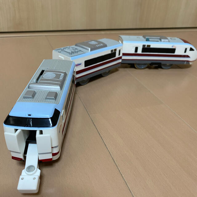 Takara Tomy - プラレール 681系 スノーラビット 特急はくたか Takara Tomy - プラレール 681系 スノーラビット 特急はくたか