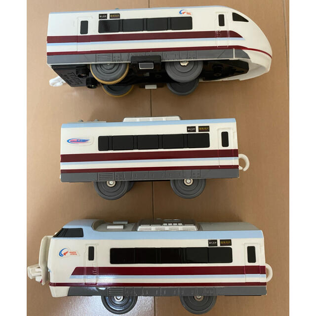 Takara Tomy - プラレール 681系 スノーラビット 特急はくたか Takara Tomy - プラレール 681系 スノーラビット 特急はくたか