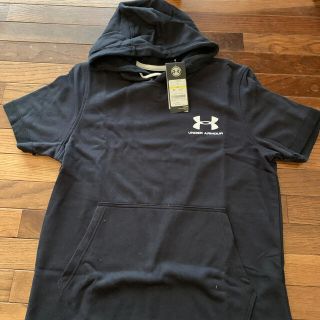 アンダーアーマー(UNDER ARMOUR)のアンダーアーマー　フード付きTシャツ　値下げしました新品　１７０(Tシャツ/カットソー(半袖/袖なし))