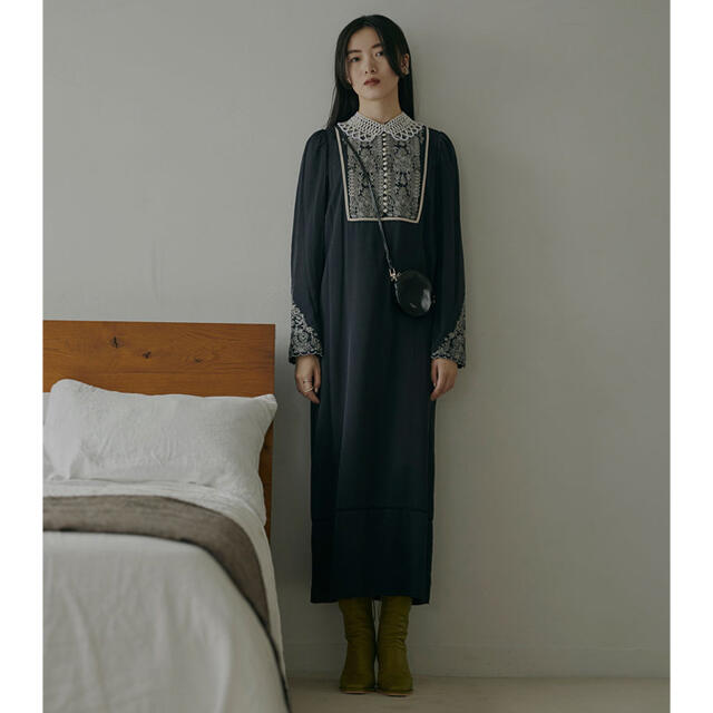 Ameri VINTAGE - ELFIN EMBROIDERY CAFTAN DRESSの通販 by ぴの's shop