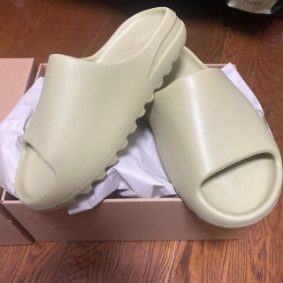 アディダス(adidas)のadidas YEEZY SLIDE RESIN 27.5センチ(サンダル)