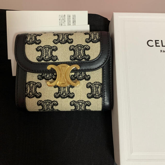 celine(セリーヌ)の正規品 セリーヌ　トリオンフ　ウォレット　財布 レディースのファッション小物(財布)の商品写真