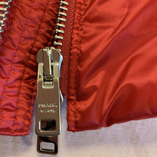 PRADA - 新品未使用プラダ レディースダウンベストの通販 by