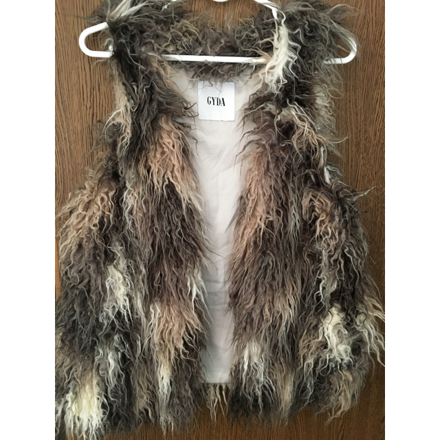 GYDA(ジェイダ)のファーベスト レディースのジャケット/アウター(毛皮/ファーコート)の商品写真