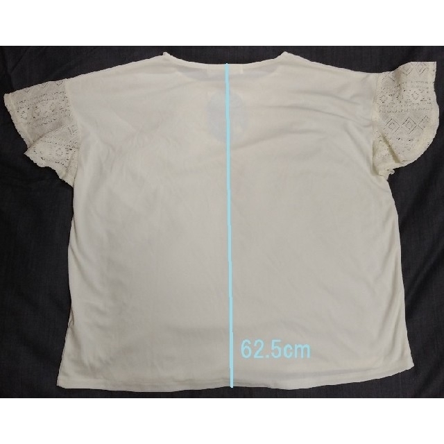 シャツブラウス　未使用　オフィスカジュアル　フリル袖　白 レディースのトップス(シャツ/ブラウス(半袖/袖なし))の商品写真