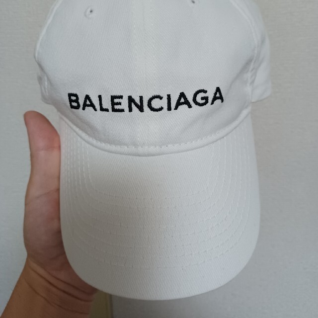 BALENCIAGA　バレンシアガ　ホワイト　キャップ　59