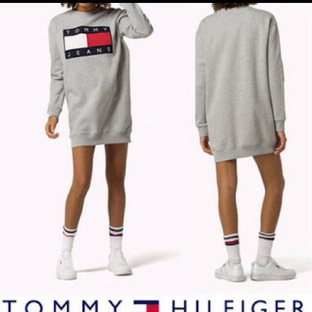 TOMMY HILFIGER(トミーヒルフィガー)の美品　TOMMY HILFIGER　ロゴ　スウェット　ワンピース　グレー　XS レディースのワンピース(ミニワンピース)の商品写真