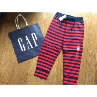 ギャップキッズ(GAP Kids)の新品未使用タグ付GAPロゴ入りプルオンジョガーパンツ紺×赤3T100ボーダー(パンツ/スパッツ)