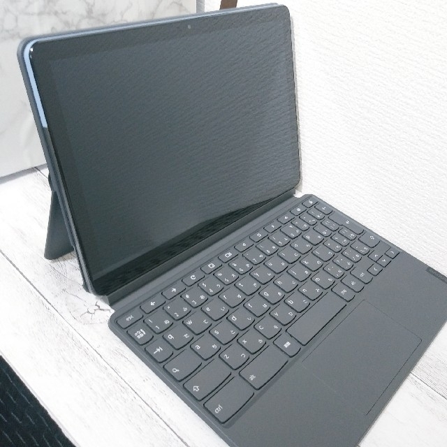 Lenovo(レノボ)のLenovo IdeaPad Duet Chromebook 128GB スマホ/家電/カメラのPC/タブレット(ノートPC)の商品写真