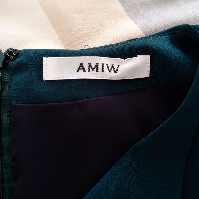 AMIW(アミウ)のAMIW ノースリーブワンピース レディースのワンピース(ひざ丈ワンピース)の商品写真