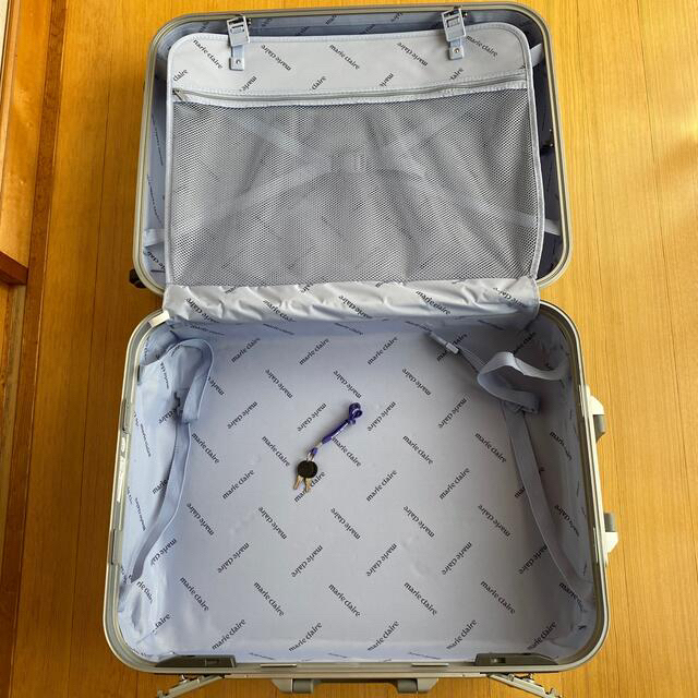 Marie Claire(マリクレール)のひろきっち様＊ トランクケース 中 レディースのバッグ(スーツケース/キャリーバッグ)の商品写真