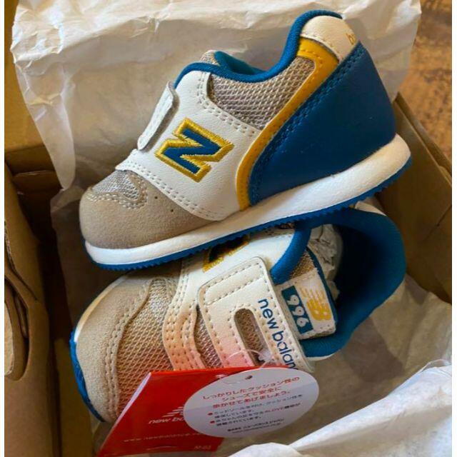 New Balance(ニューバランス)のゆさたん様　★12cm★新品★ニューバランス スニーカー★ライトベージュ キッズ/ベビー/マタニティのベビー靴/シューズ(~14cm)(スニーカー)の商品写真