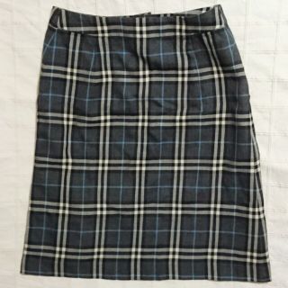 バーバリー(BURBERRY)の◆329 BURBERRY BLUE LABEL　ブルーラインの膝丈スカート(ひざ丈スカート)