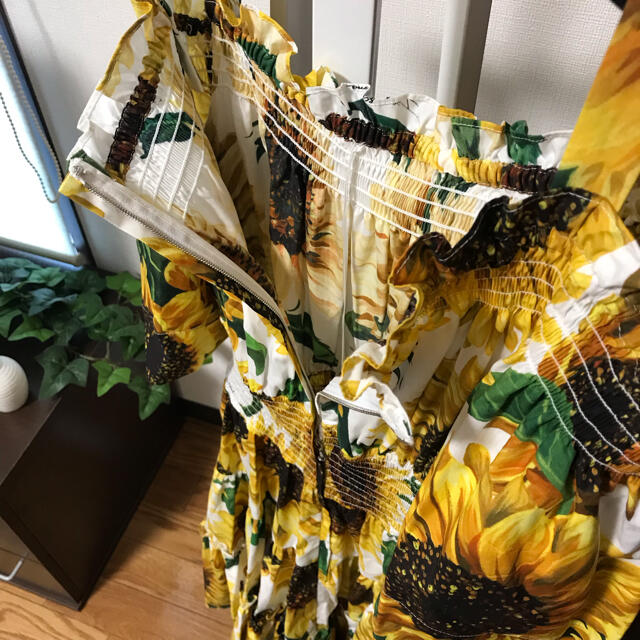 DOLCE&GABBANA - DOLCE&GABBANA ドルガバ ワンピース ひまわり DOLCE&GABBANA - DOLCE&GABBANA ドルガバ ワンピース ひまわり
