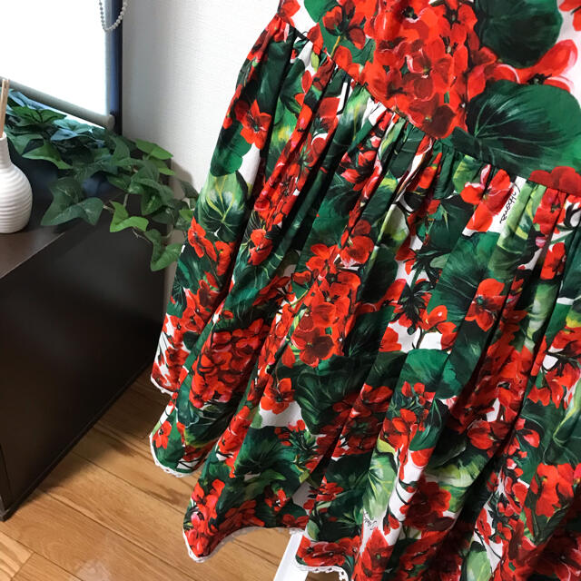 DOLCE&GABBANA ドルガバ ワンピース 花柄 新品 未使用 DOLCE&GABBANA ドルガバ ワンピース 花柄 新品 未使用