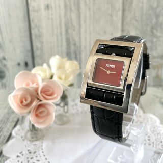 ビジネスバック 【電池交換済み】FENDI フェンディ 腕時計 シルバー